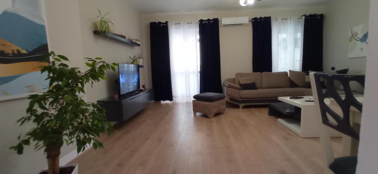 Piazza_Apartments_Tirana Buitenkant foto