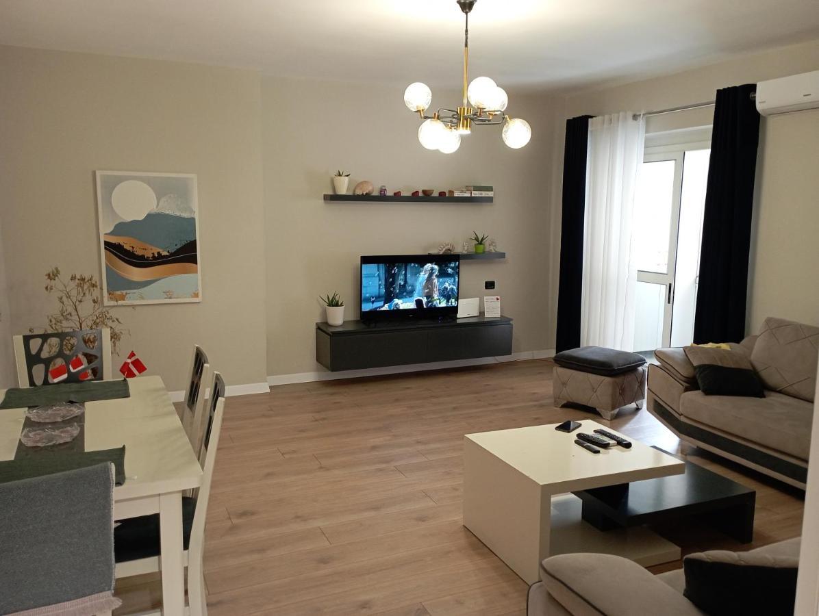 Piazza_Apartments_Tirana Buitenkant foto
